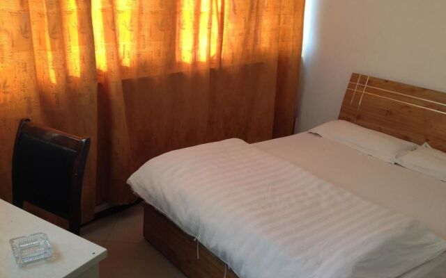 Zhengzhou Yueliangwan Serviced Apartment