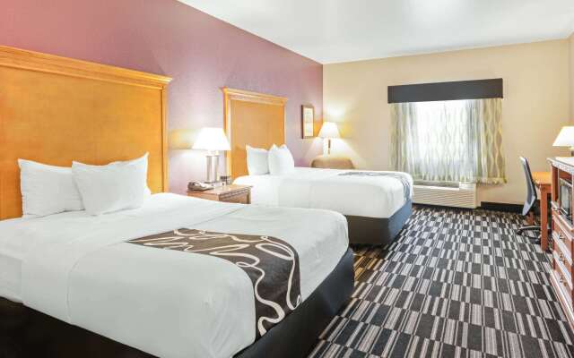 La Quinta Inn & Suites by Wyndham Ada