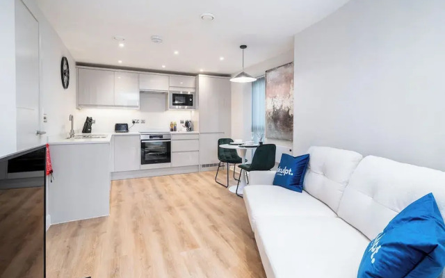 Charm of Leeds in With A Stylish Getaway