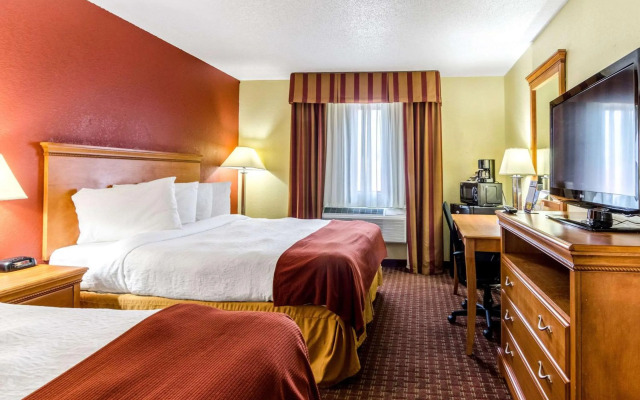 Rodeway Inn & Suites Jacksonville near Camp Lejeune