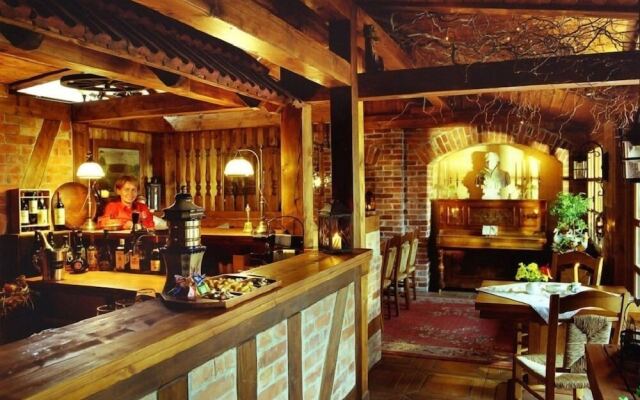 Landhaus & Burg Hotel Romantik