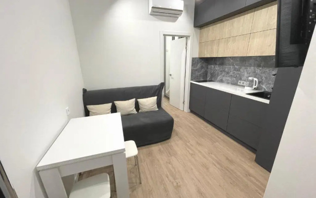 Leont ApartHotel (Леонт АпартОтель)