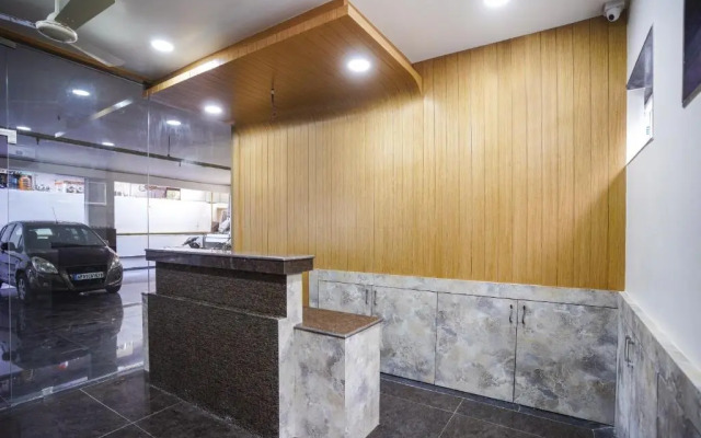 Super Oyo Townhouse 942 The Pallagio