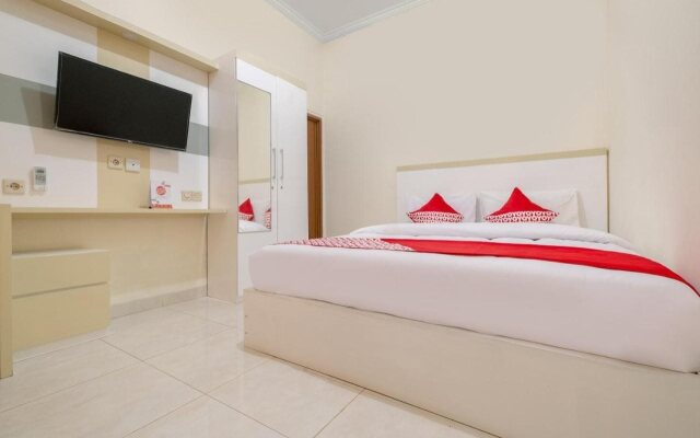 Oyo 2914 Teratai Guest House