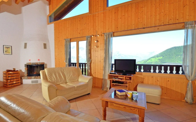 Luxurious Chalet in Riddes with Hot Tub