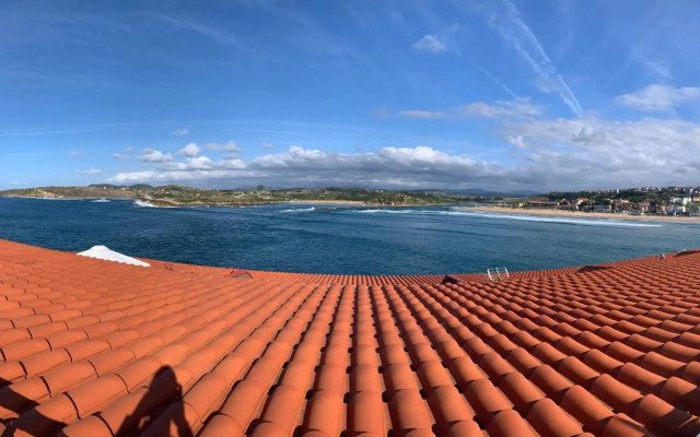 Piso sobre mar junto al Faro de Suances