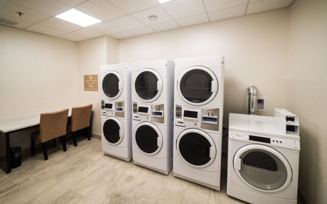 Candlewood Suites West Edmonton - Mall Area by IHG