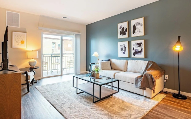 Landing Furnished Apartments - West Dallas