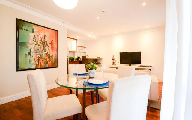 Flat Clarion Apartments by BnbHost