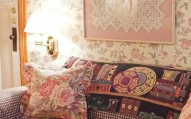 White Lace Inn