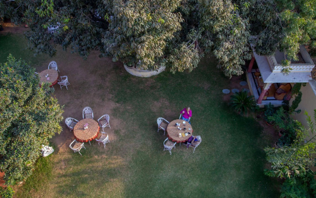Anuraag Villa