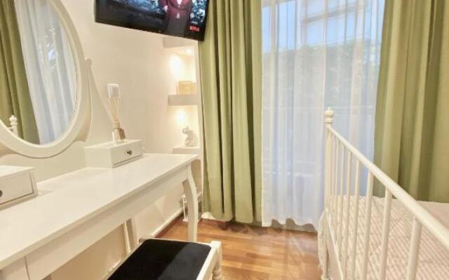 Seaside comfy apartment/ Palaio Faliro