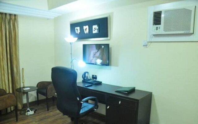 Z'Bass Hotel & Resort