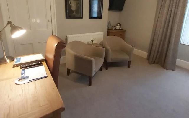 Llys Aeron Guest House