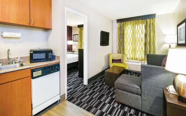 La Quinta Inn & Suites by Wyndham The Woodlands/Spring
