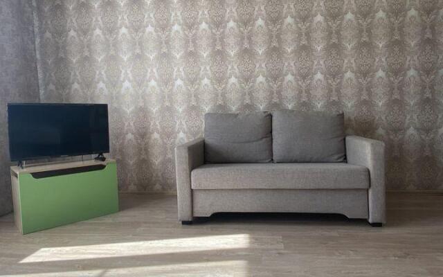 Апартаменты на проспекте Шахтёров 7