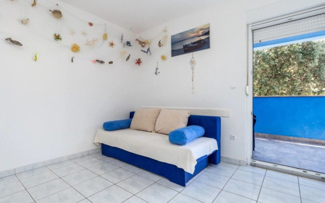 Cathy - 50m From the Beach - A2