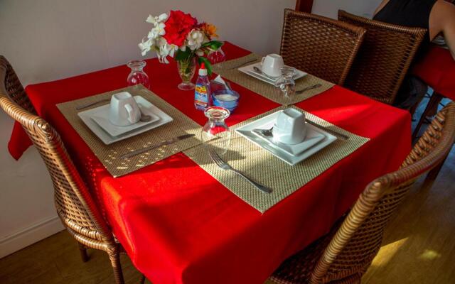 Pousada Donzela De Rocas