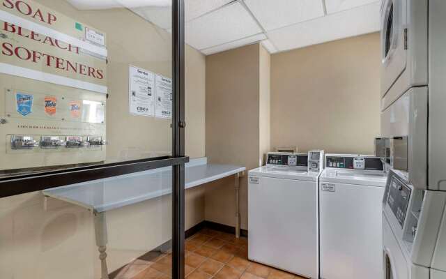 Econo Lodge Broken Arrow - Tulsa