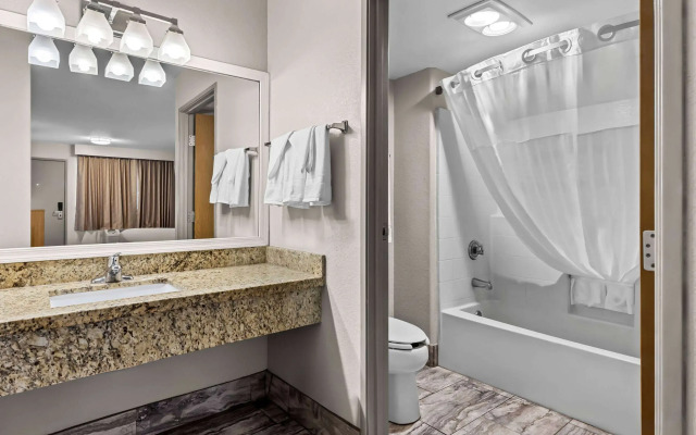 Days Inn by Wyndham Buckeye