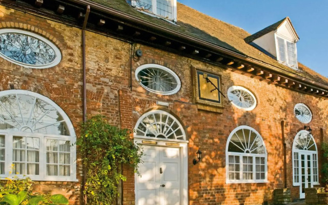 Macdonald Alveston Manor Hotel & Spa