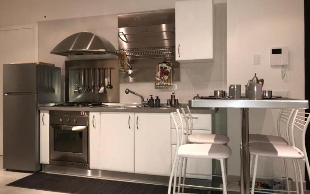 Bari Lory’s Home