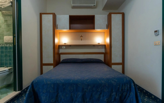 Hotel River