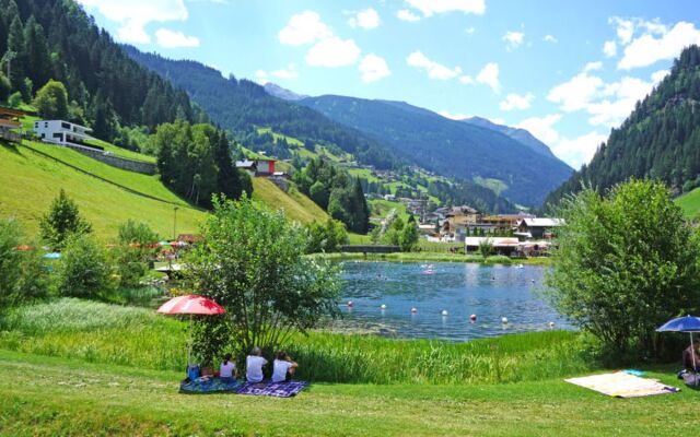 Apartment Hirsch See