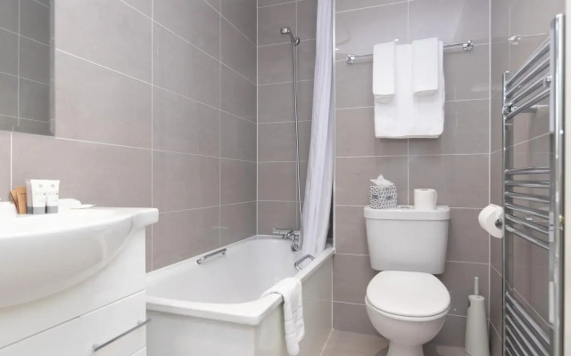 Kensington Gardens Hotel