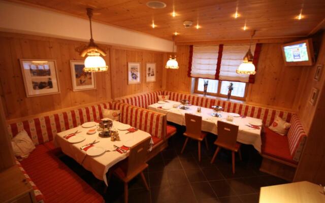 SKILL Mountain Lodge - Ski und Bike Hostel