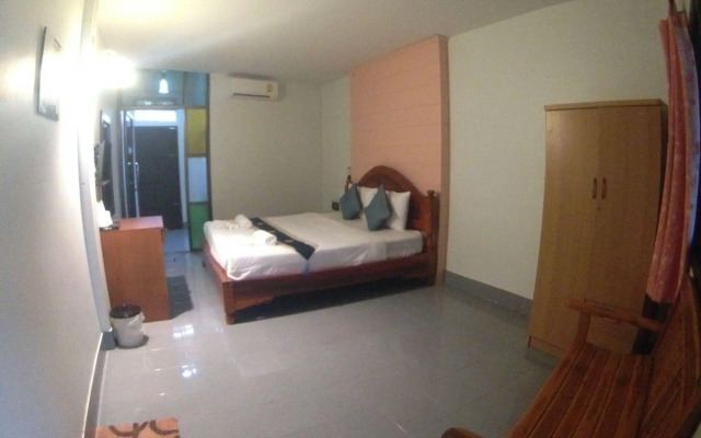 Srichada Hotel Khaolak