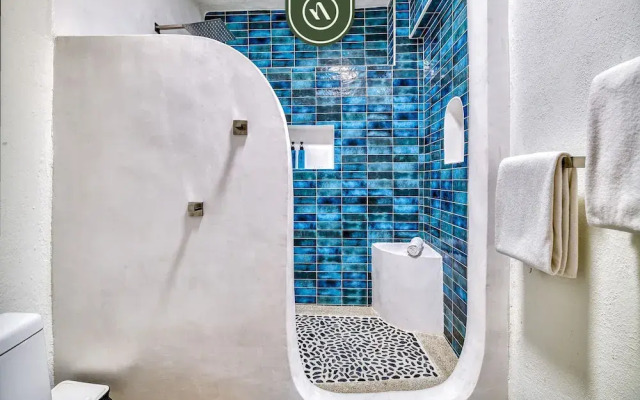 2BR Condo With Ocean View - Private Terrace