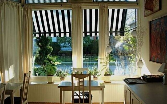 Queen and Albert B&B