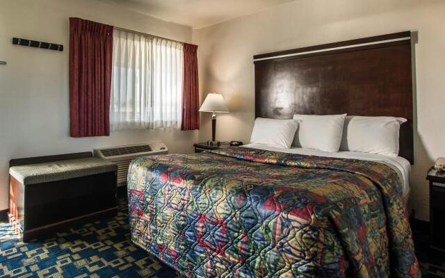 Motel 6 Oceanside, CA Marina / Camp Pendleton