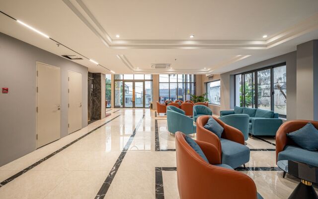 Tahiti Central Hotel