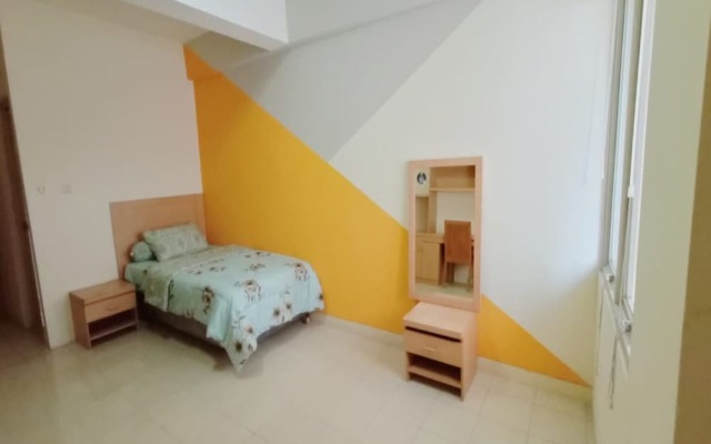 OYO Life 93383 Wisma Kencana Puteri