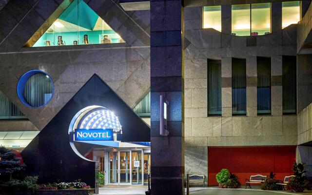 Novotel Toronto North York