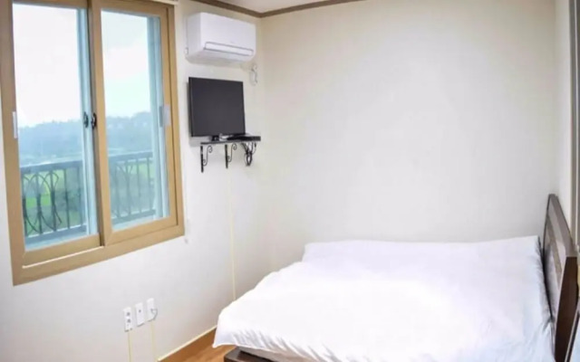 Jeju Joamoru Pension