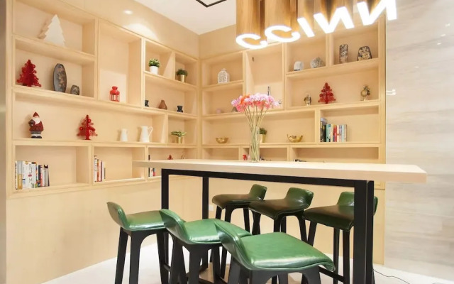 Valentino Rooms by VPHS - Chinatown