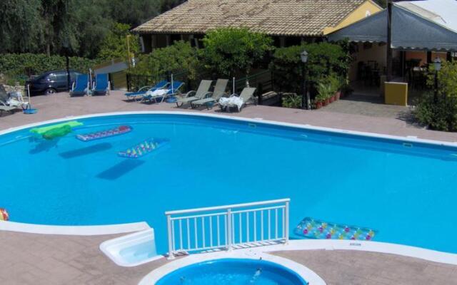 Aphrodite Studios & Pool