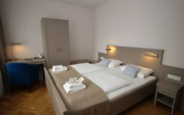 Hotel Zur Treene