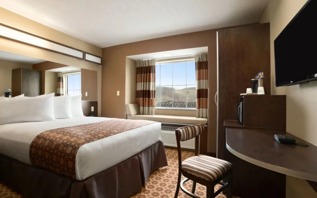 Microtel Inn & Suites by Wyndham Steubenville