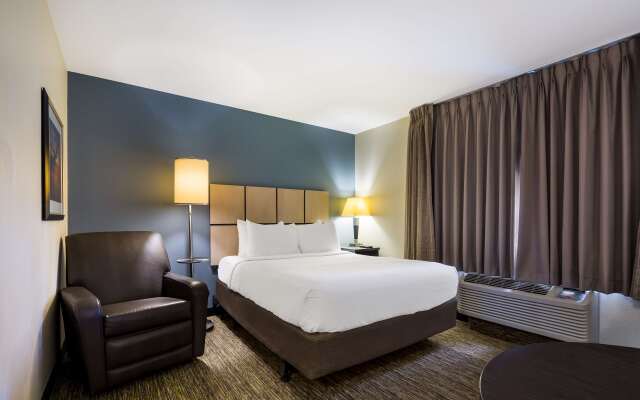 Sonesta Simply Suites  St Louis Earth City