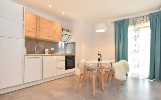 Holiday house with a swimming pool Dugopolje, Zagora - 19033