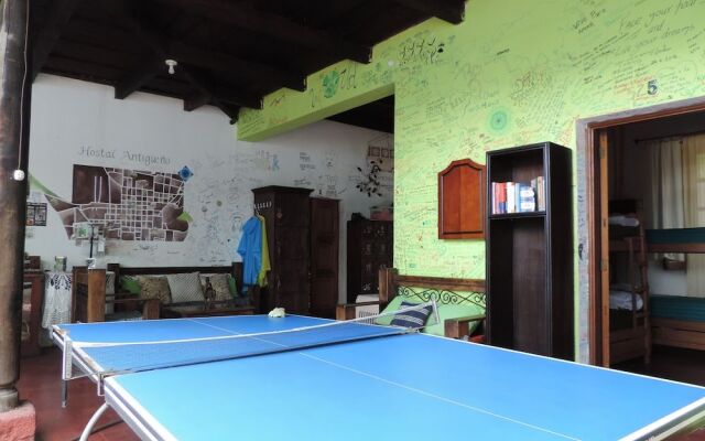 Hostal Antigueño - Hostel