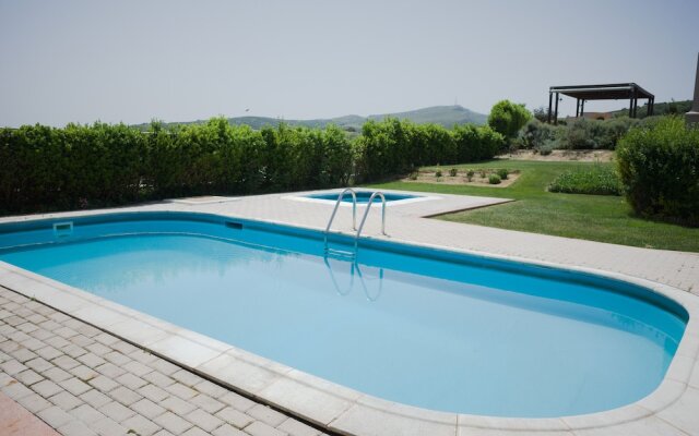 Luxurious Panoramic View Villa