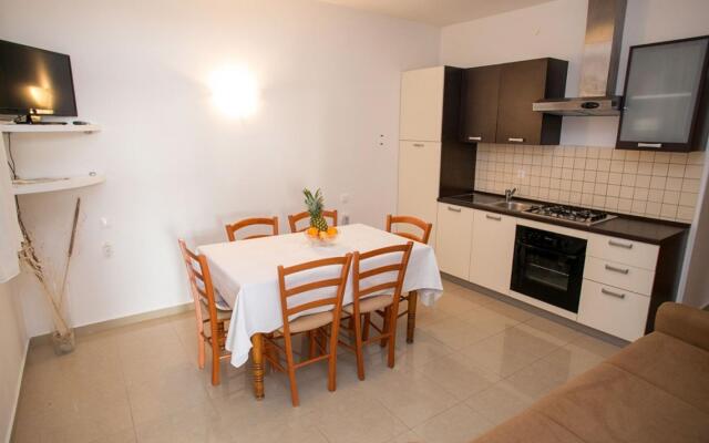 Irena - 100m From the sea - A4 Veliki Prvi kat