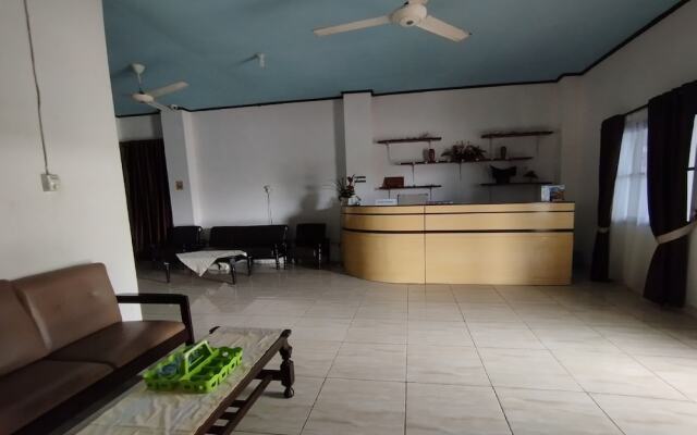 Hotel O Wisma Pundu Syariah Near Kantor Camat Kota Besi