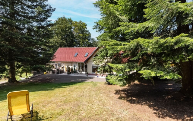 Mountain-view Apartment in Kurort Brotterode with Garden
