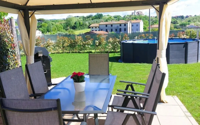 Casina di Andrea With Above Ground Pool, Capannori